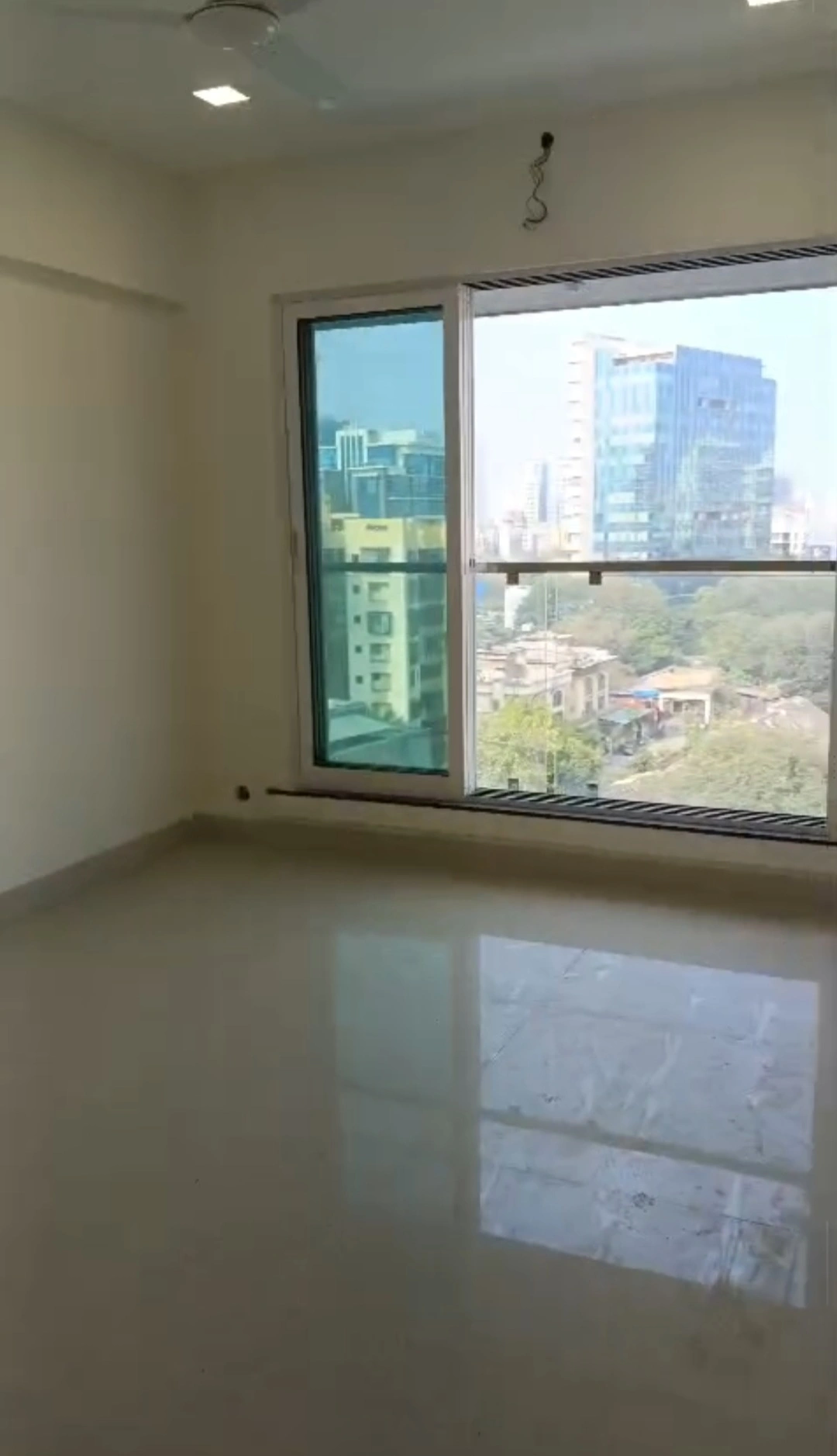 2 BHK Flat for Rent in Triumph Tower, Malad West
