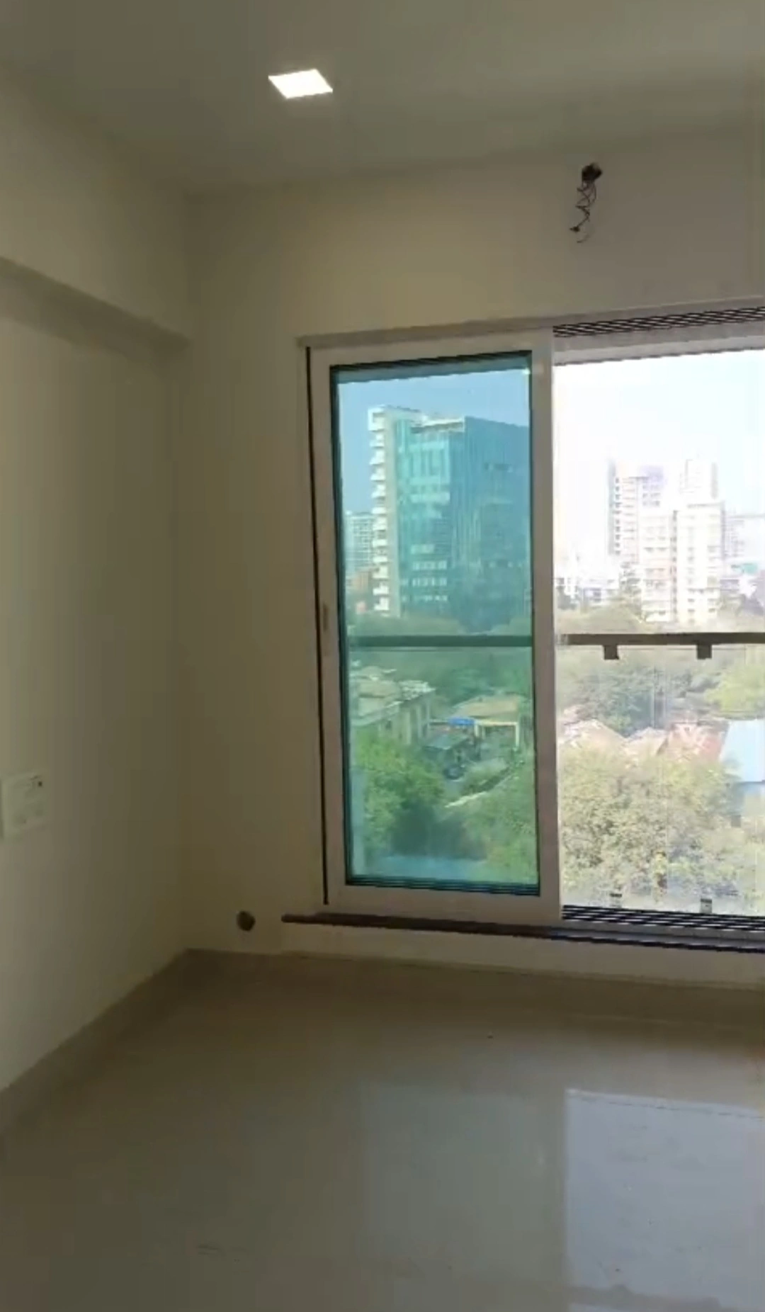 2 BHK Flat for Rent in Triumph Tower, Malad West
