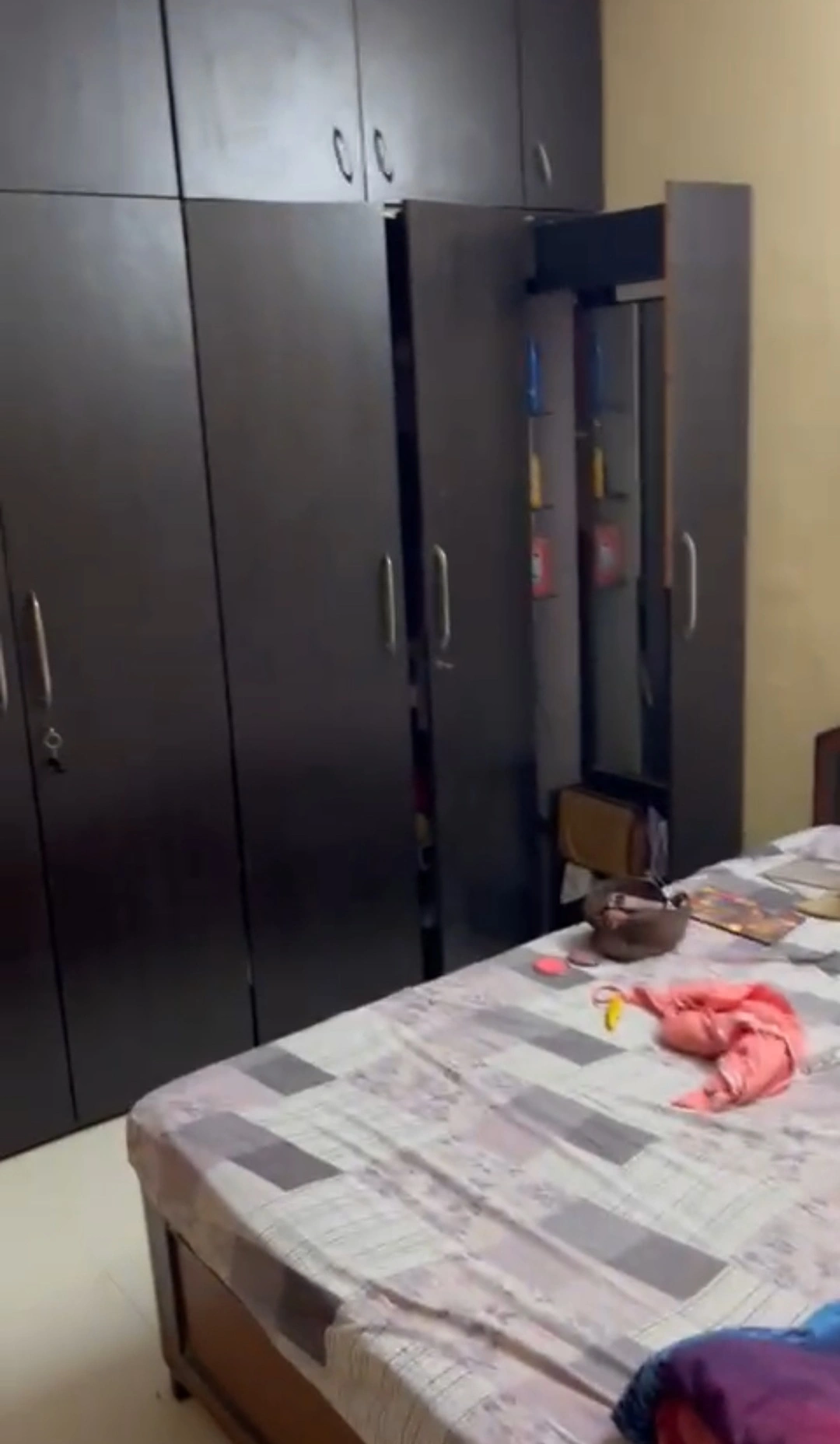 1 BHK Flat for Rent in Building No8, Goregaon West