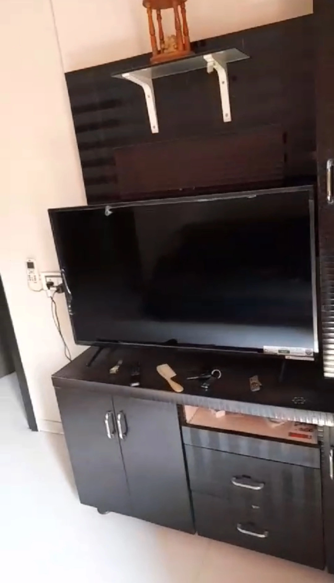 2 BHK Flat for Rent in Kairali Tower, Goregaon West