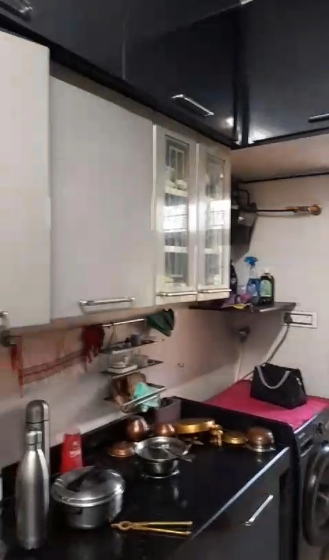 2 BHK Flat for Rent in Kairali Tower, Goregaon West