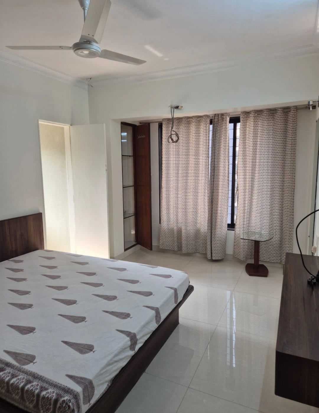 2 BHK Flat for Rent in Gardenia Society, Malad East