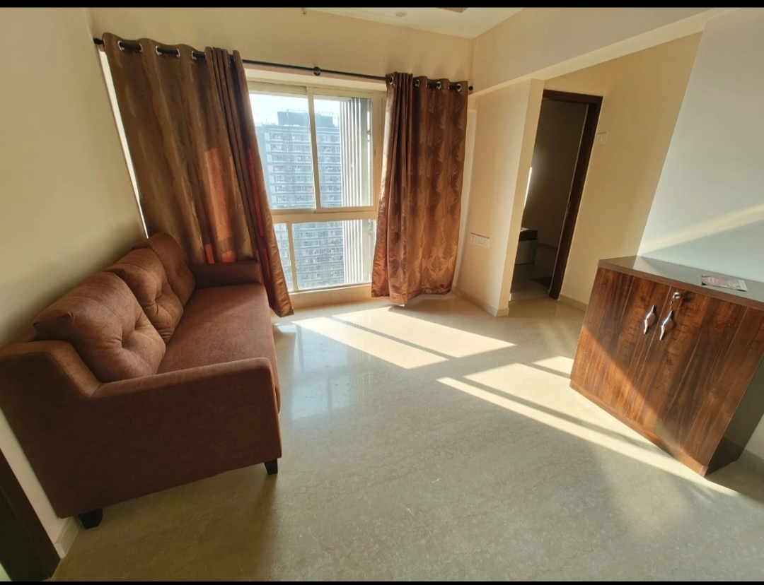 2.5 BHK Flat for Rent in Omkar Signet, Malad East