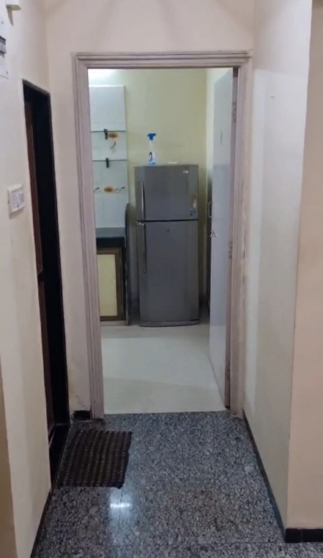 1 BHK Flat for Rent in Dheeraj Basera Society, Malad West