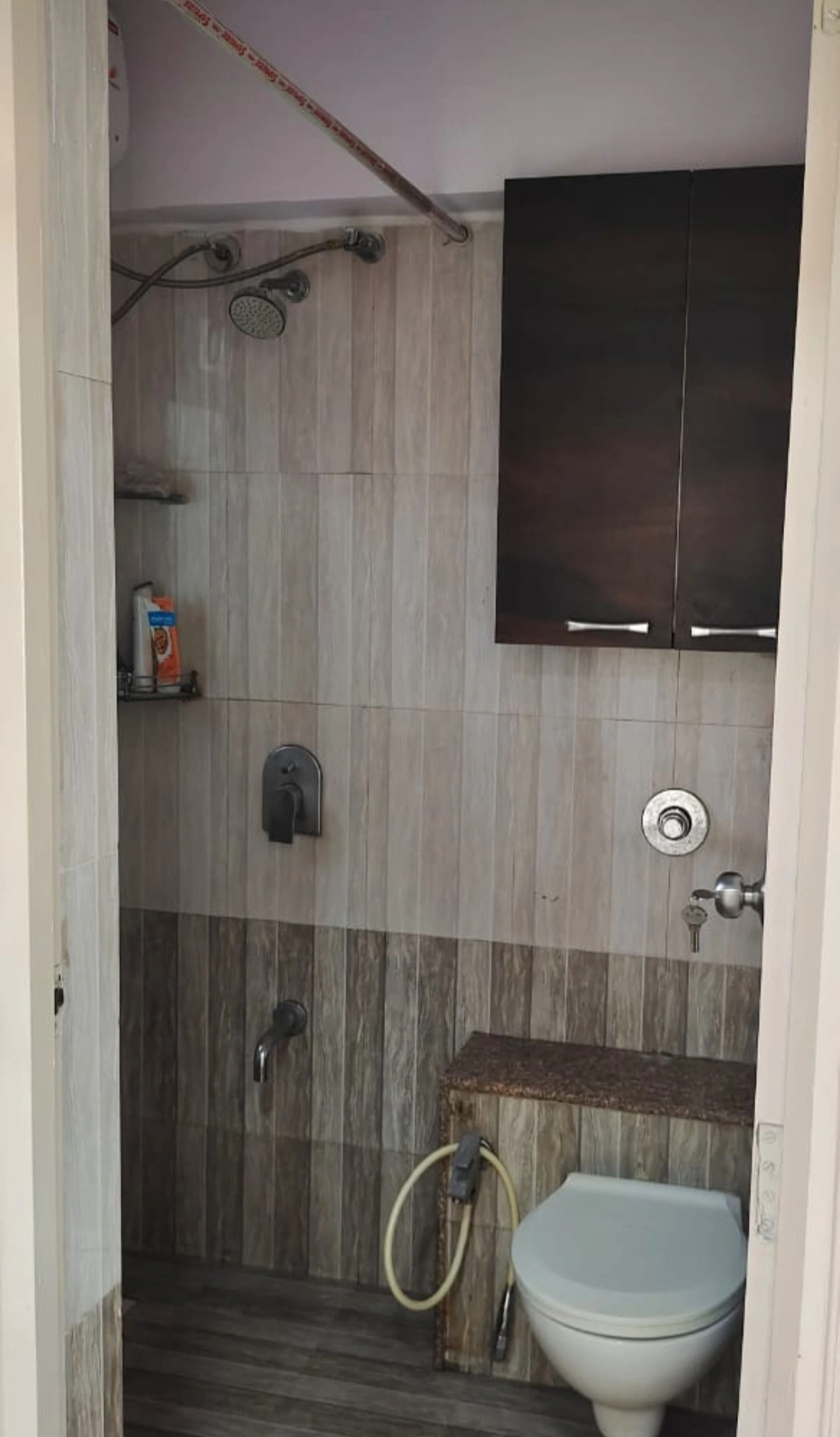 2.5 BHK Flat for Rent in Raja saptaratna Tower, Malad West