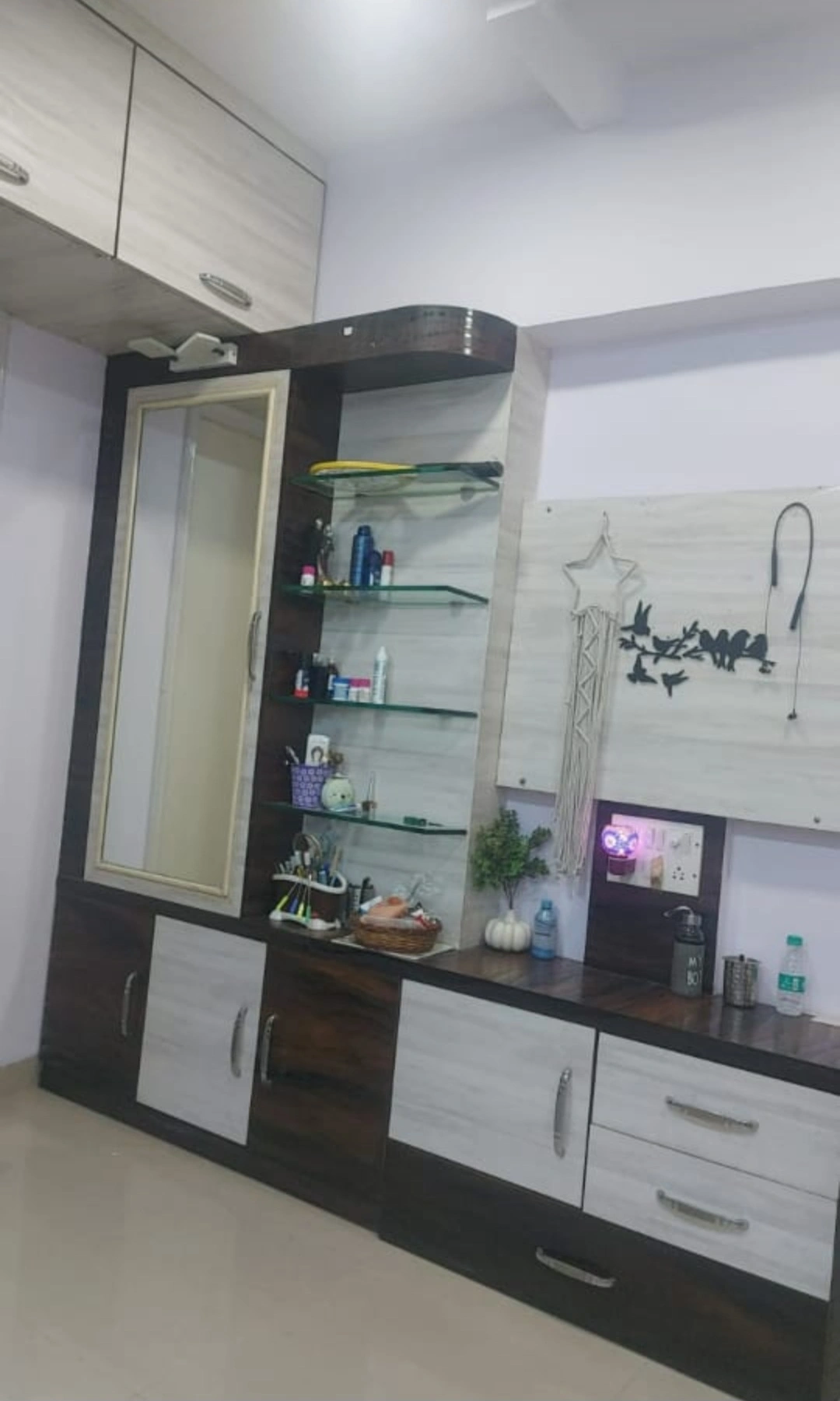 2.5 BHK Flat for Rent in Raj Saptaratna Tower , Malad West