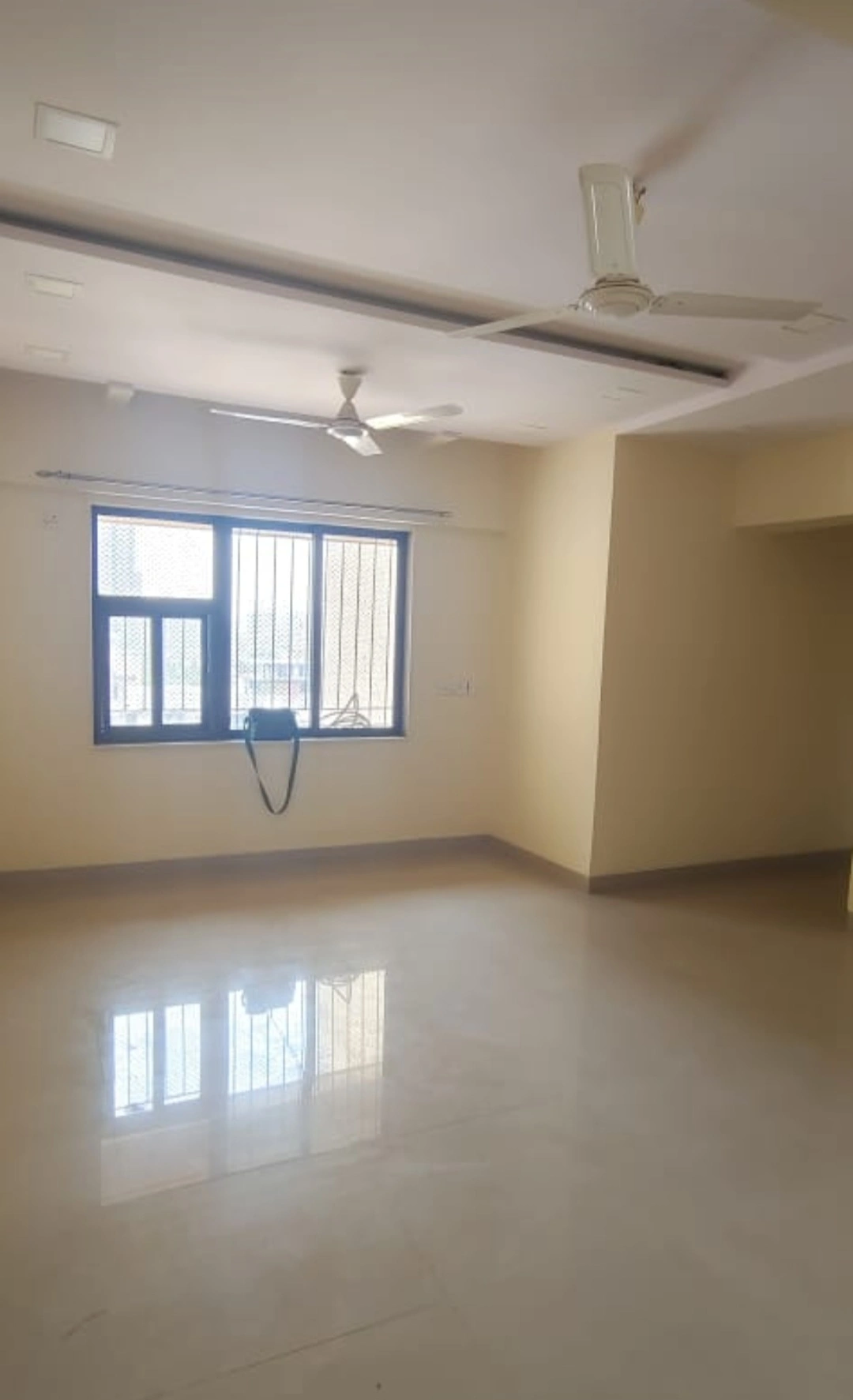 2.5 BHK Flat for Rent in Raja saptaratna Tower, Malad West