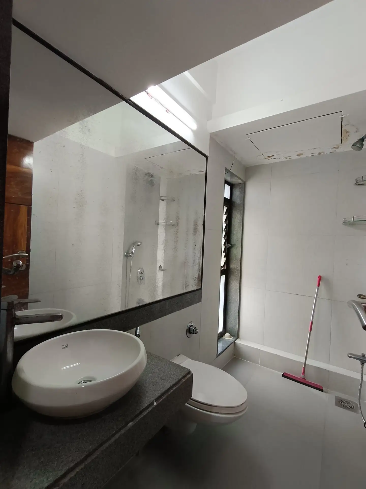 2.5 BHK Flat for Rent in Rustomjee Elanza , Malad West