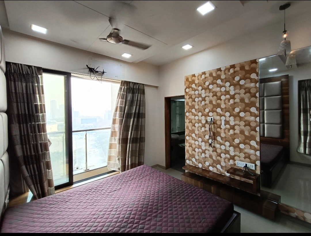 2.5 BHK Flat for Rent in Rustomjee Elanza , Malad West
