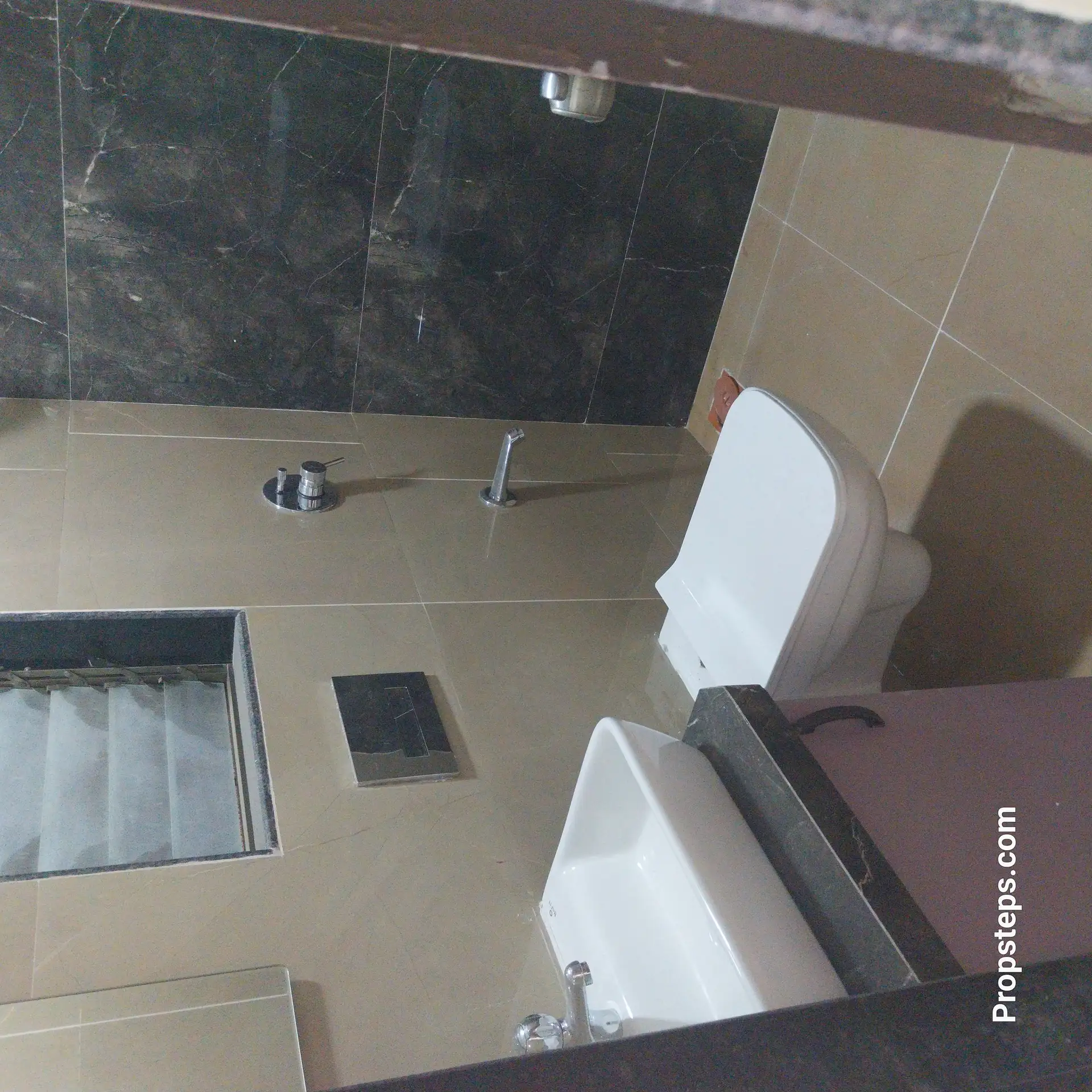 1 BHK Flat for Rent in Mandor Solitaire, Goregaon West