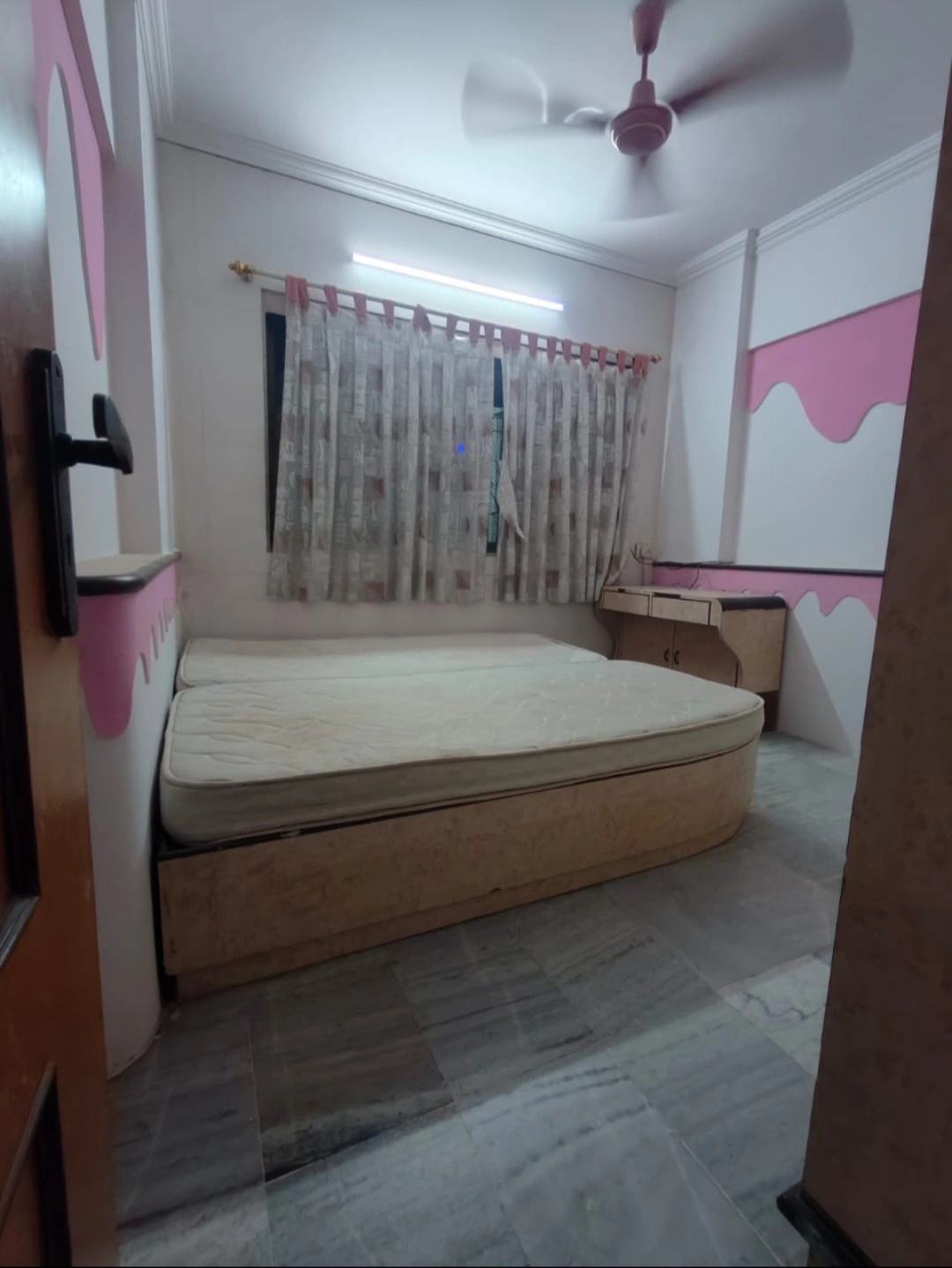 2 BHK Flat for Rent in Pleasant Park, Malad West