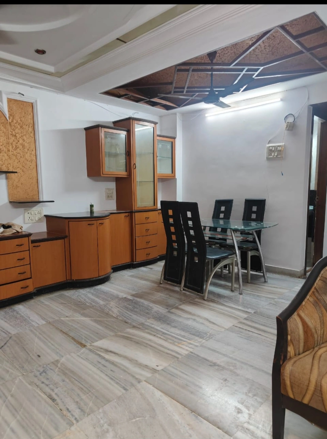 2 BHK Flat for Rent in Pleasant Park, Malad West