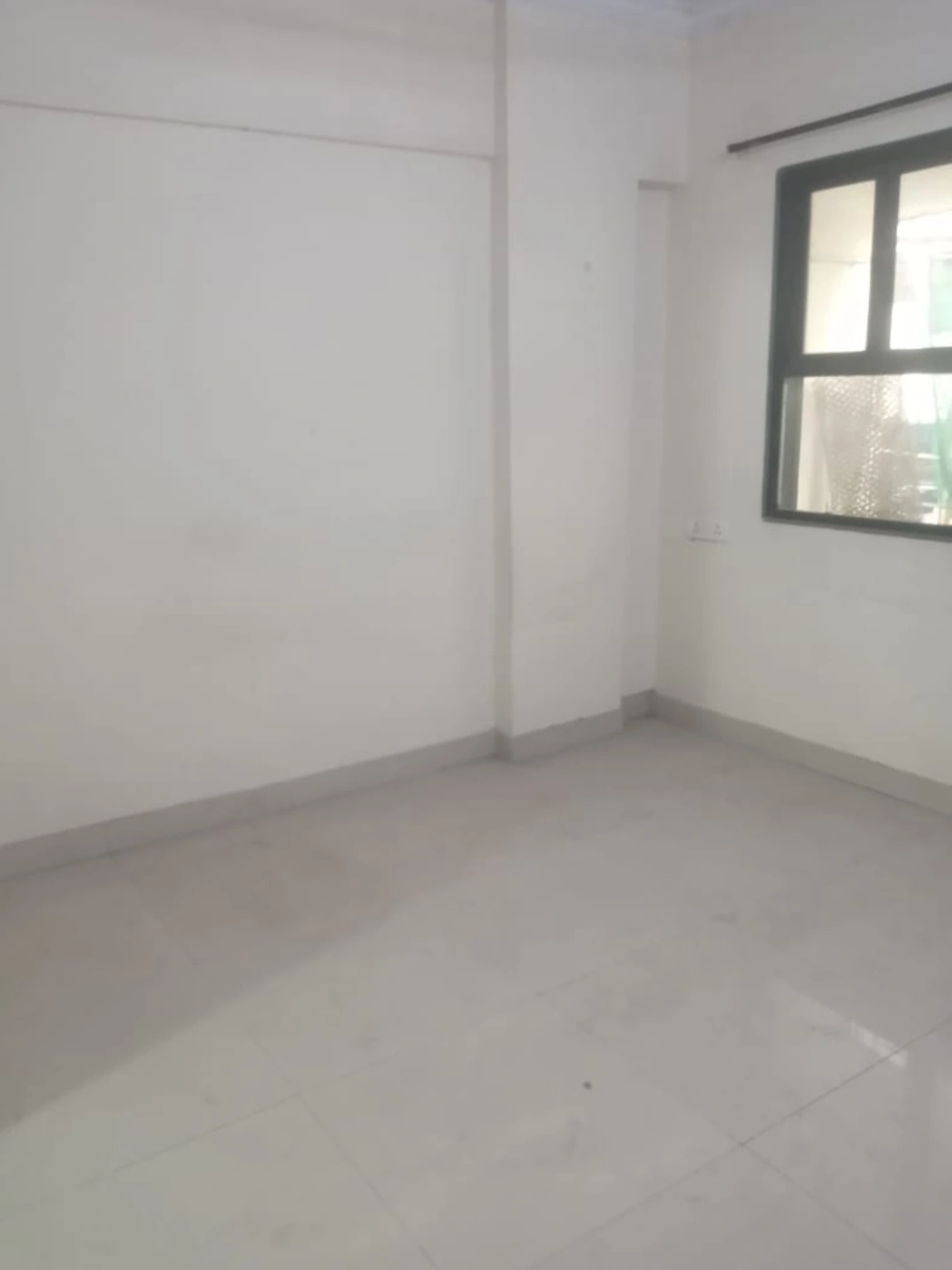 1 BHK Flat for Rent in Dheeraj Diamond Complex, Malad West