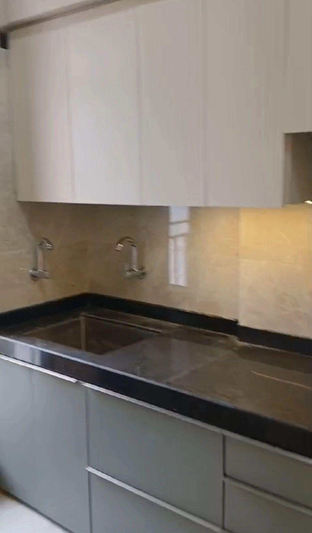 1 BHK Flat for Rent in MG Road No4, Goregaon West