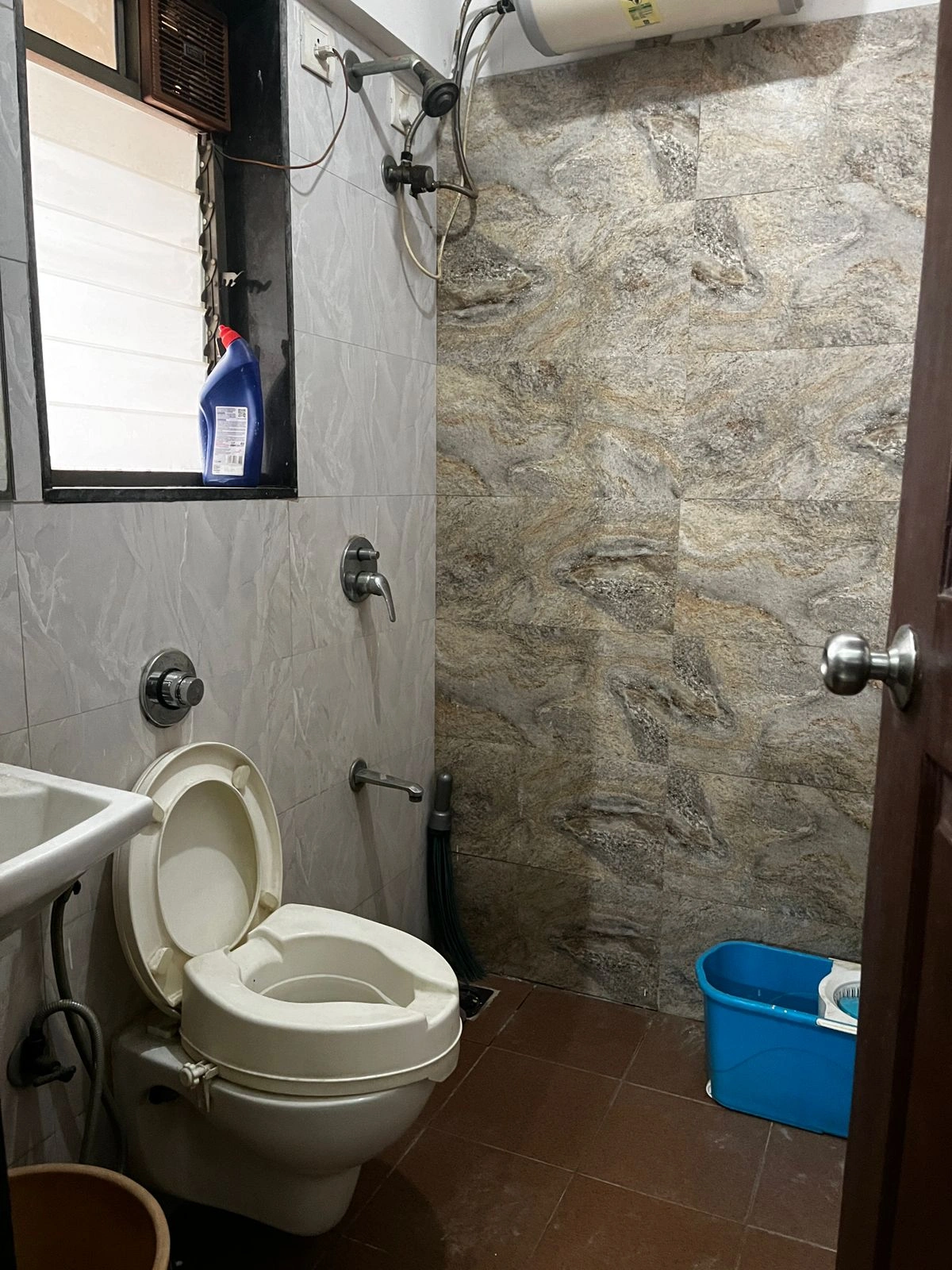 2 BHK Flat for Rent in Sethia Green View , Goregaon West