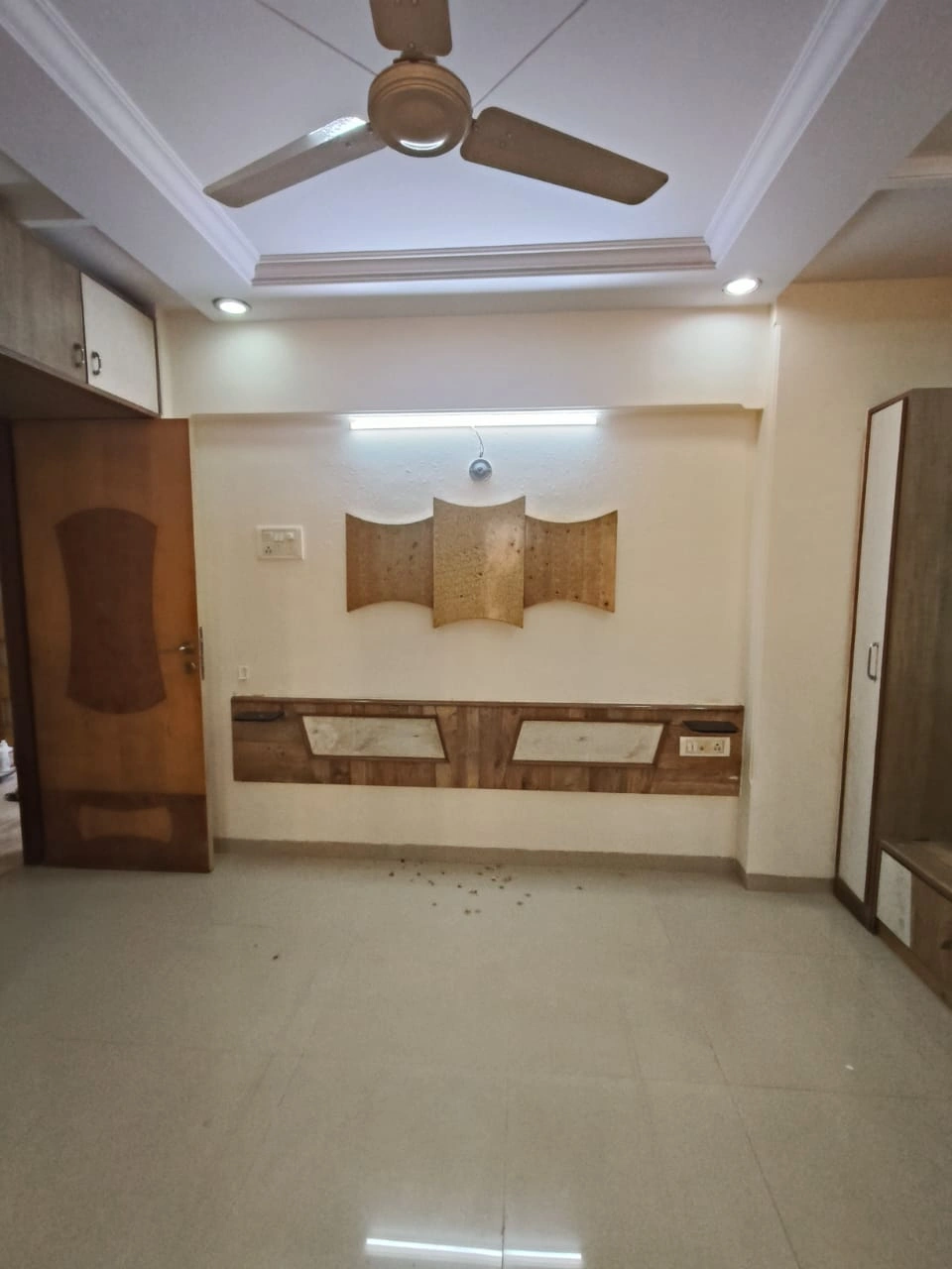 3 BHK Flat for Rent in Shree Krishna Heights, Malad East