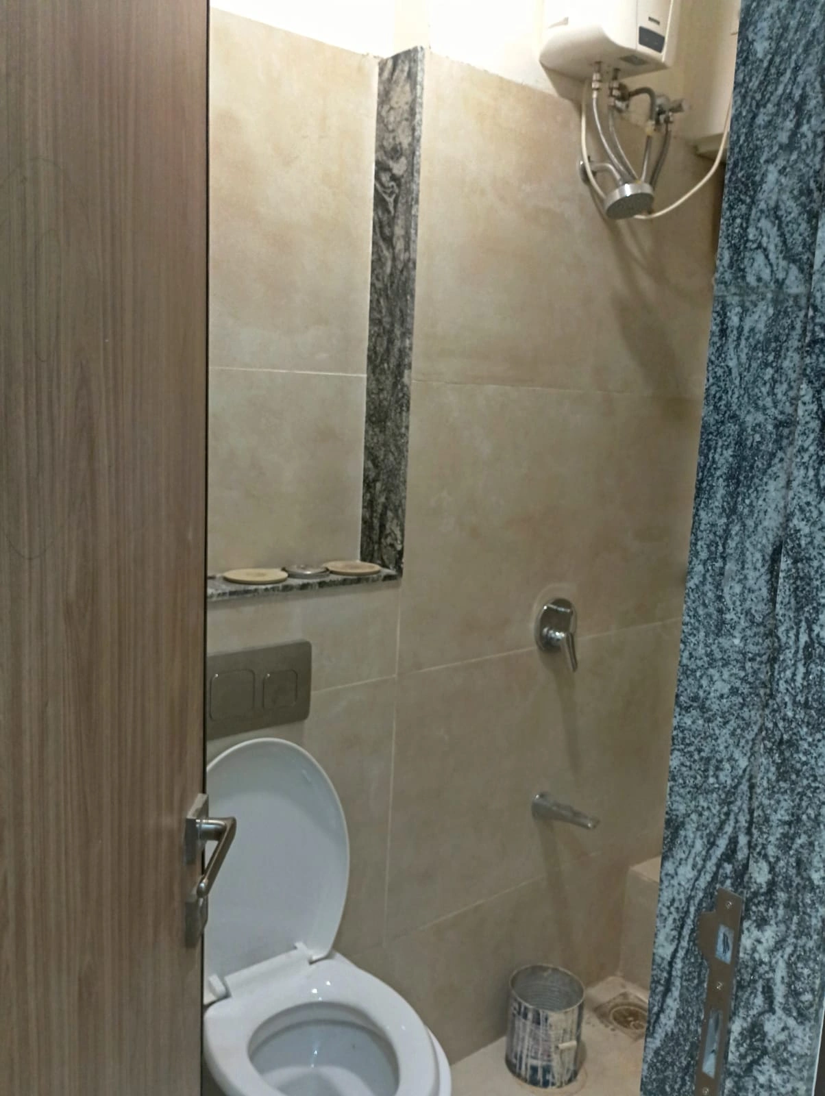 Double Sharing Room Girls only Flat for PG in Bharat Arize Tower, Goregaon West