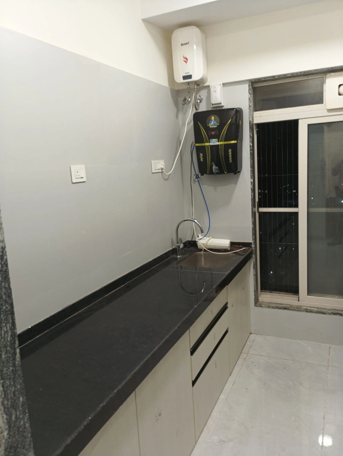 Double Sharing Room Girls only Flat for PG in Bharat Arize Tower, Goregaon West