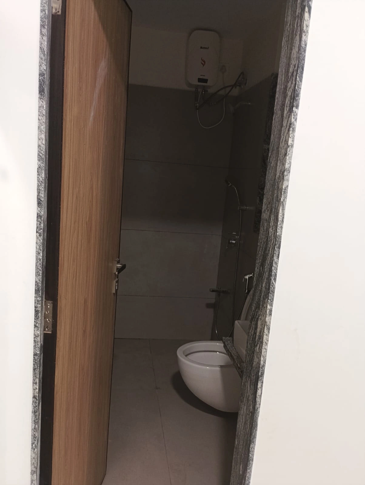 Double Sharing Room Girls only Flat for PG in Bharat Arize Tower, Goregaon West