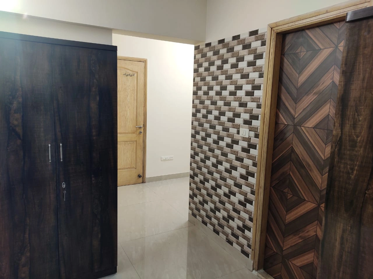 Double Sharing Room Girls only Flat for PG in Moksh Tower, Malad East
