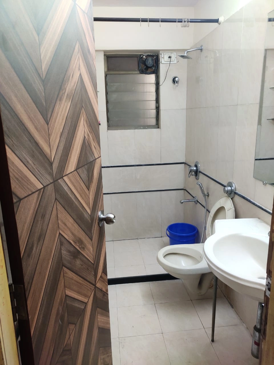 Double Sharing Room Girls only Flat for PG in Moksh Tower, Malad East
