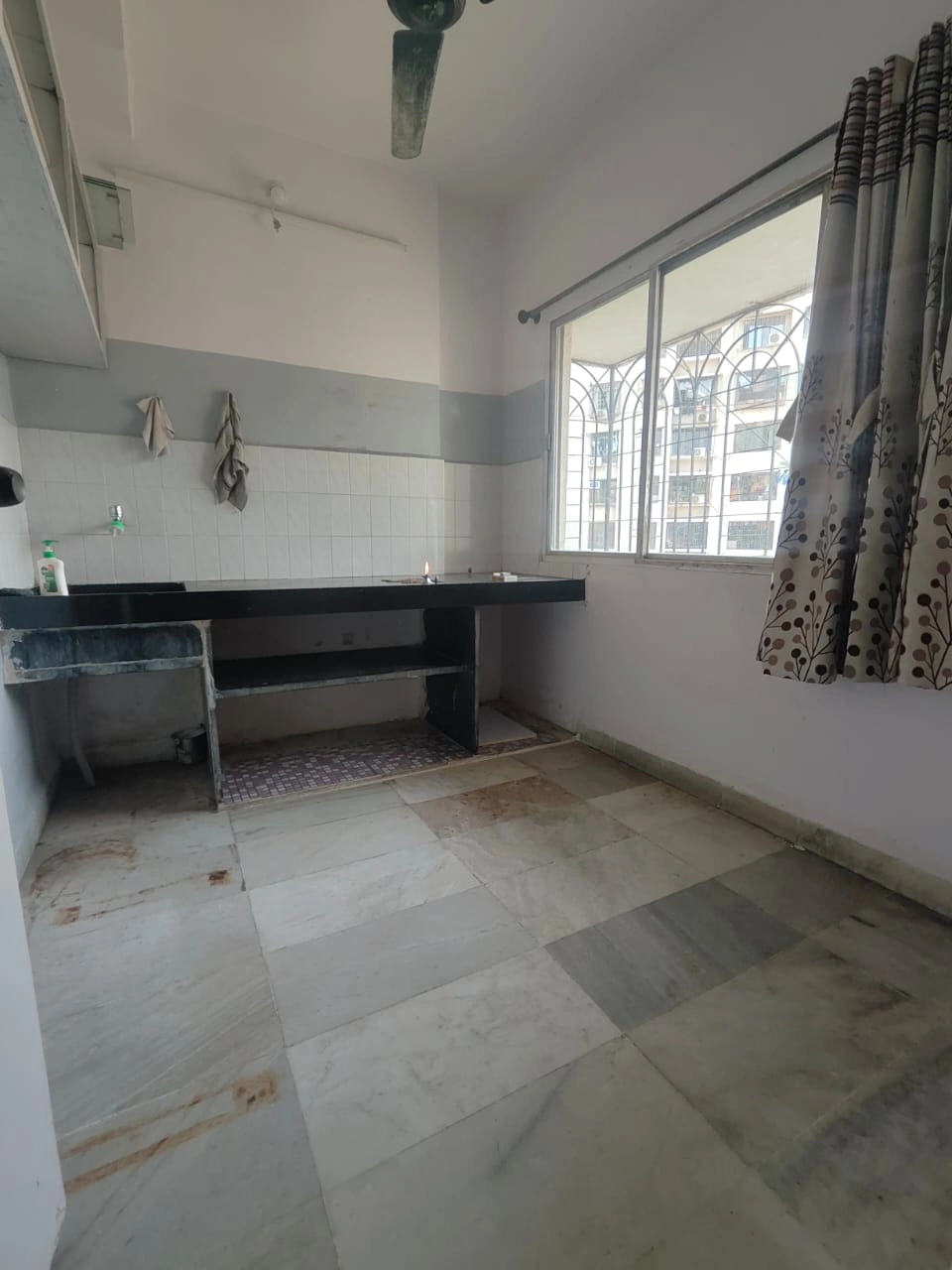 1 BHK Flat for Rent in Blue Pearl Society, Malad West