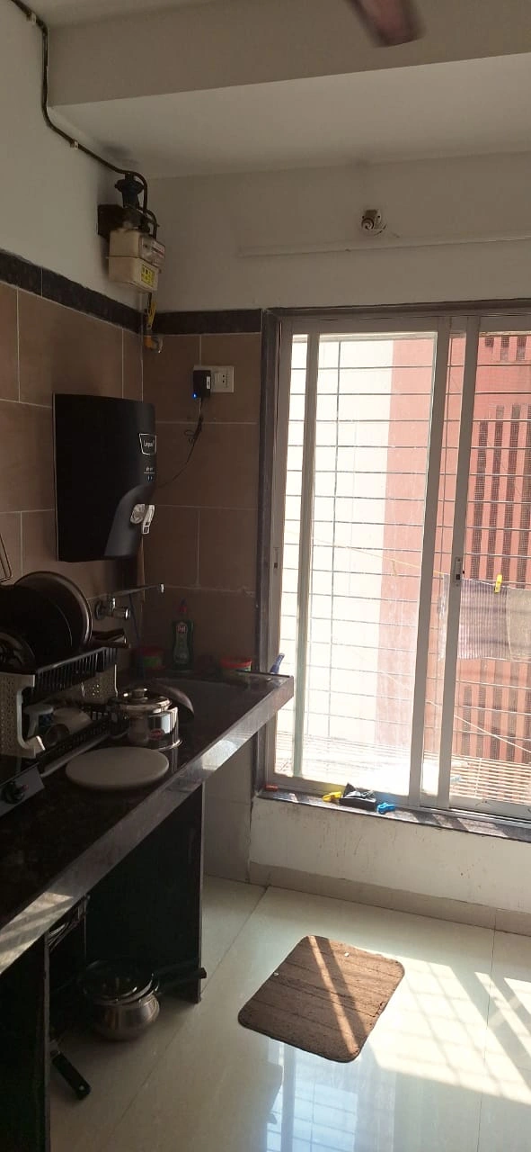 1 BHK Flat for Rent in Blue Pearl Society, Malad West