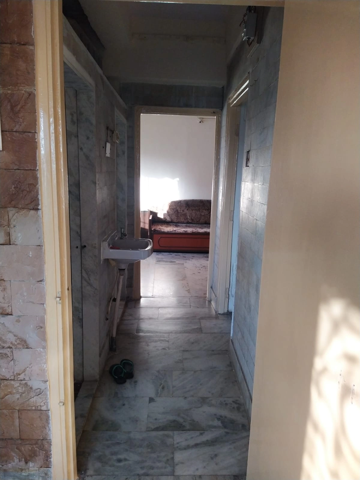 1 BHK Flat for Rent in Link Palace Apartment , Malad West