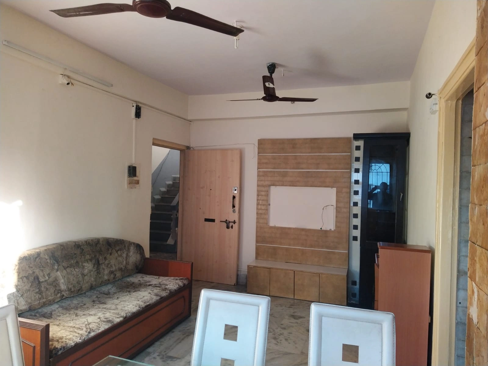 1 BHK Flat for Rent in Link Palace Society, Malad West