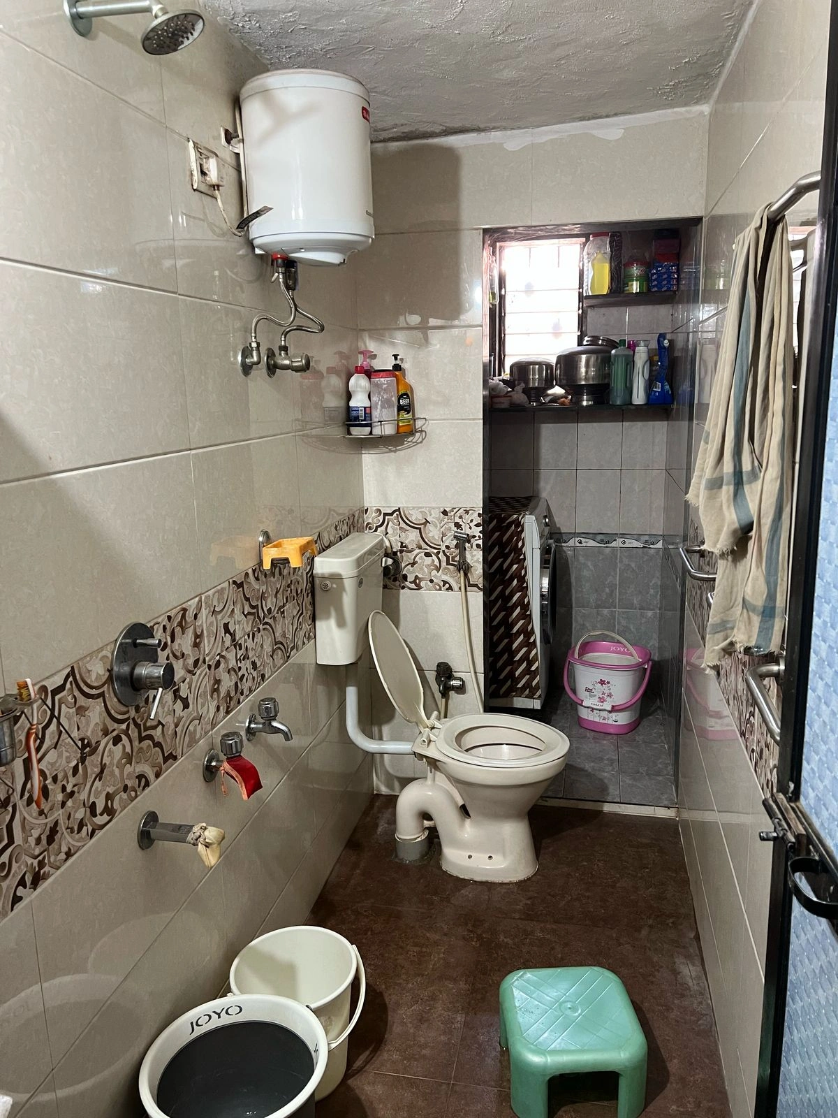 2.5 BHK Flat for Rent in Coral Park, Goregaon East