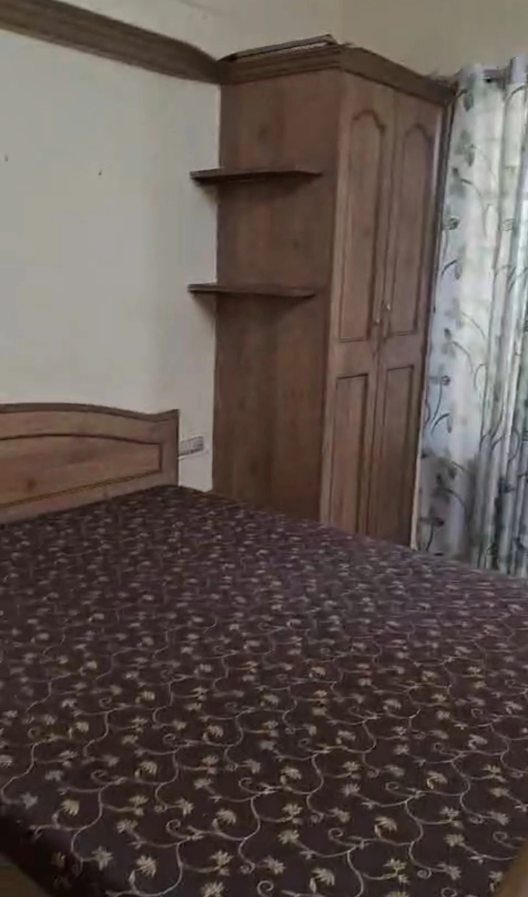 1 BHK Flat for Rent in Keshav Shrusti Apartment, Malad West