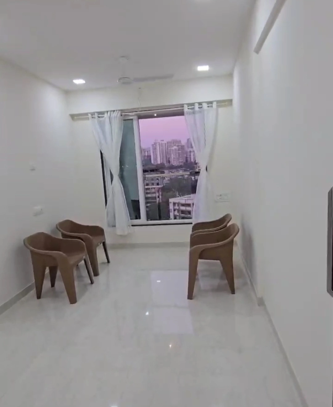 2 BHK Flat for Rent in Triumph Tower, Malad West