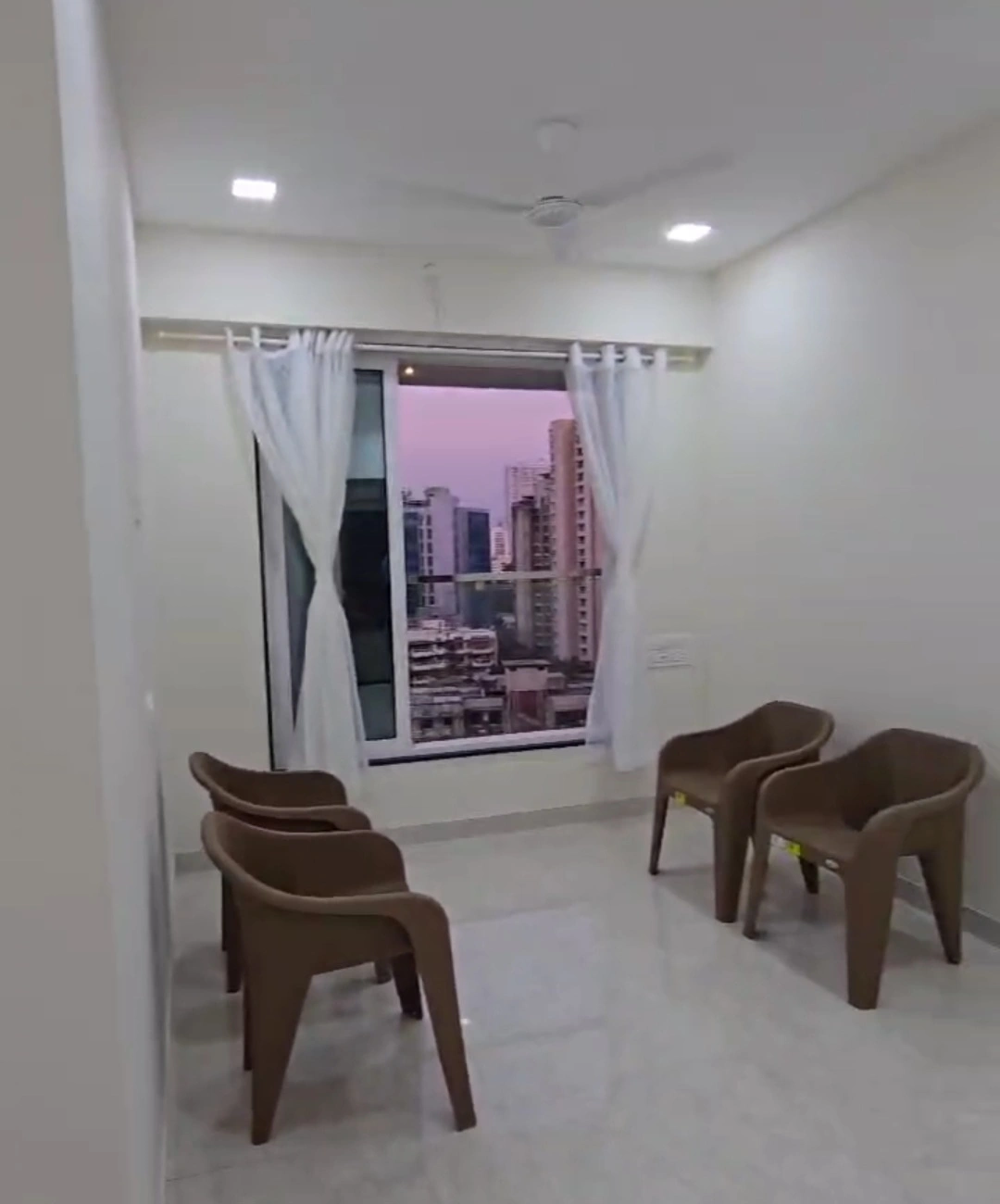 2 BHK Flat for Rent in Triumph Tower, Malad West