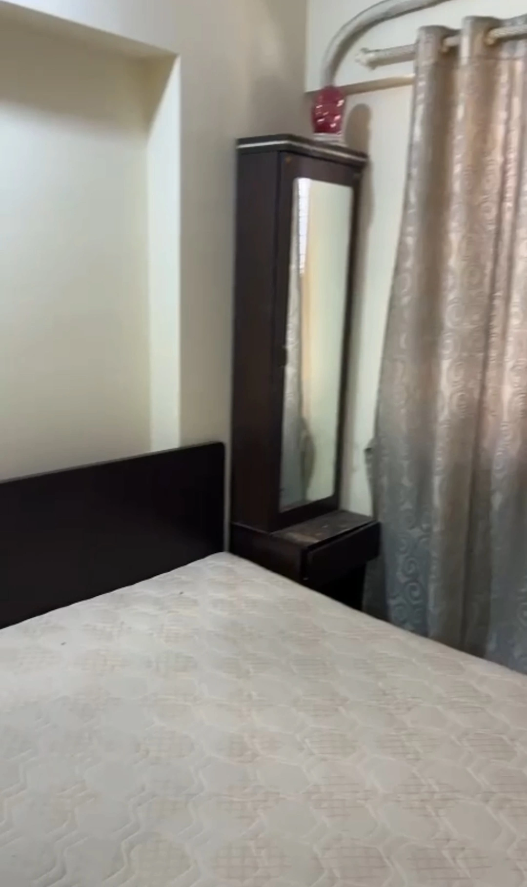 2 BHK Flat for Rent in Sethia Green View , Goregaon West