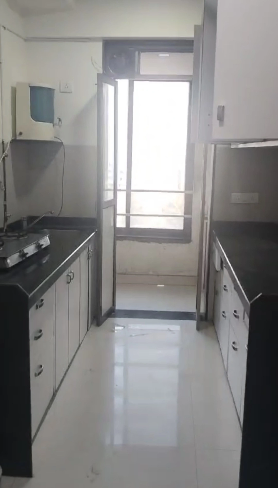 2 BHK Flat for Rent in Anmol Fortune Tower, Goregaon West