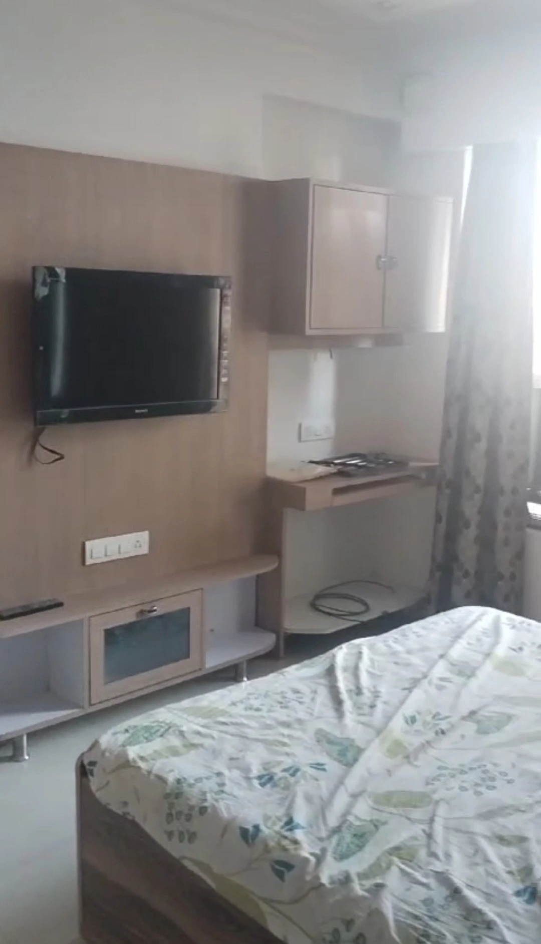 2 BHK Flat for Rent in Anmol Fortune Tower, Goregaon West