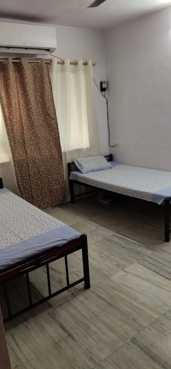 Double Sharing Room Boys only Flat for PG in China Link, Malad West