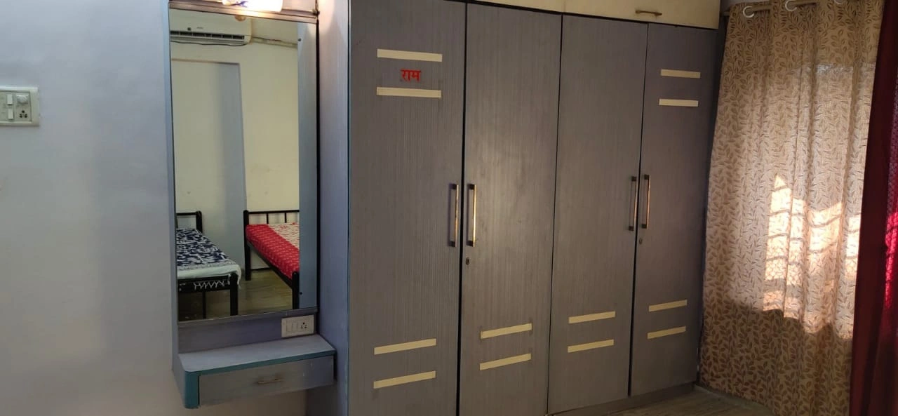 Double Sharing Room Boys only Flat for PG in China Link, Malad West