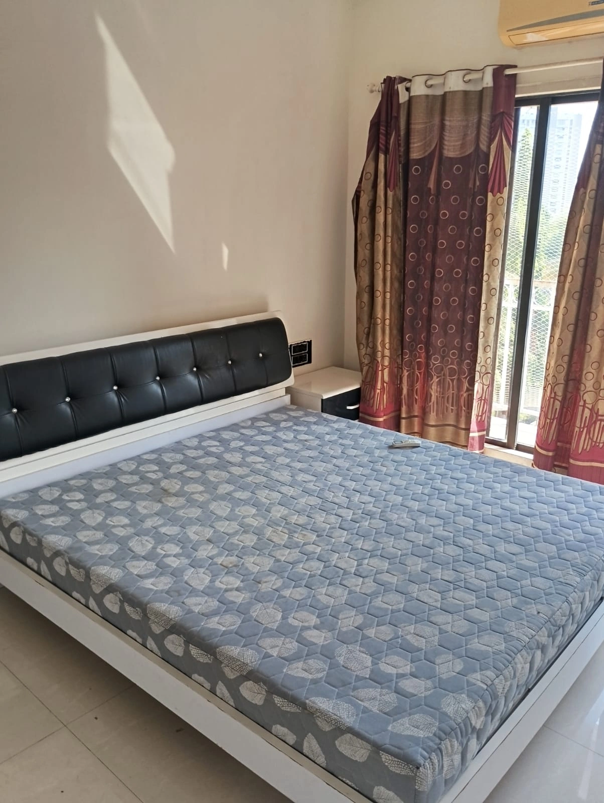 Double Sharing Room Girls only Flat for PG in Monal Apartment , Malad East