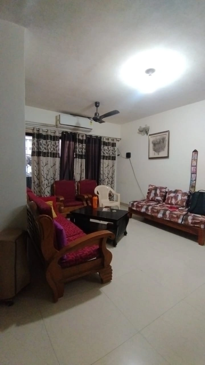 3 BHK Flat for Rent in Mahindra Gesco Society, Goregaon West