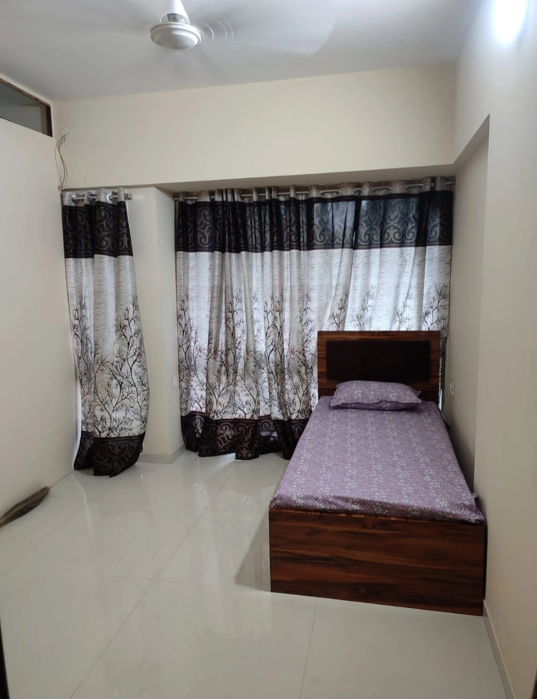 Double Sharing Room Boys only Flat for PG in Athena Tower, Goregaon West