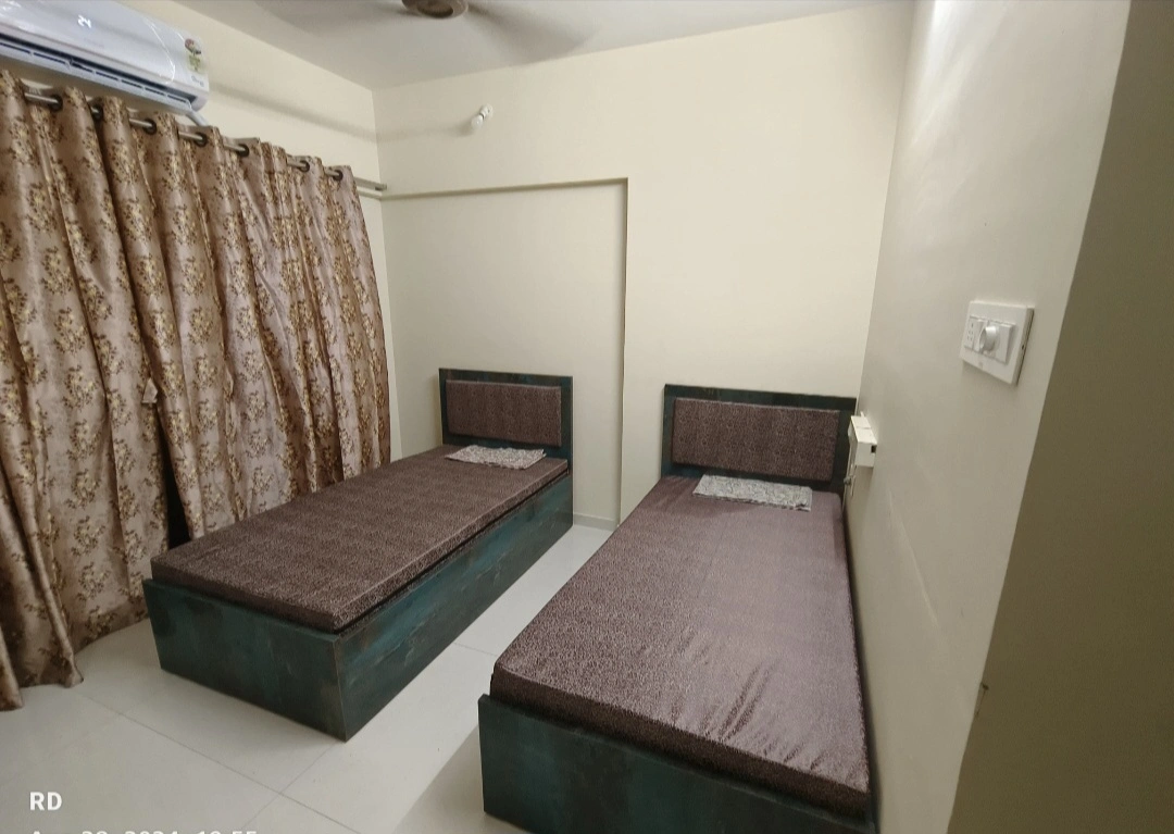 Double Sharing Room Girls only Flat for PG in Athena Tower, Goregaon West