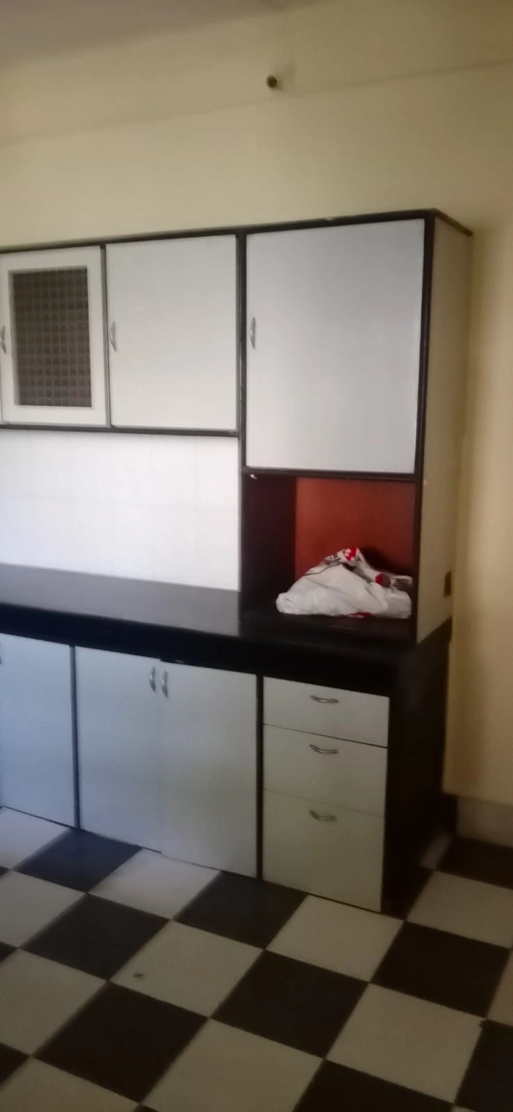 2 BHK Flat for Rent in Jal Nidhi Society, Goregaon West