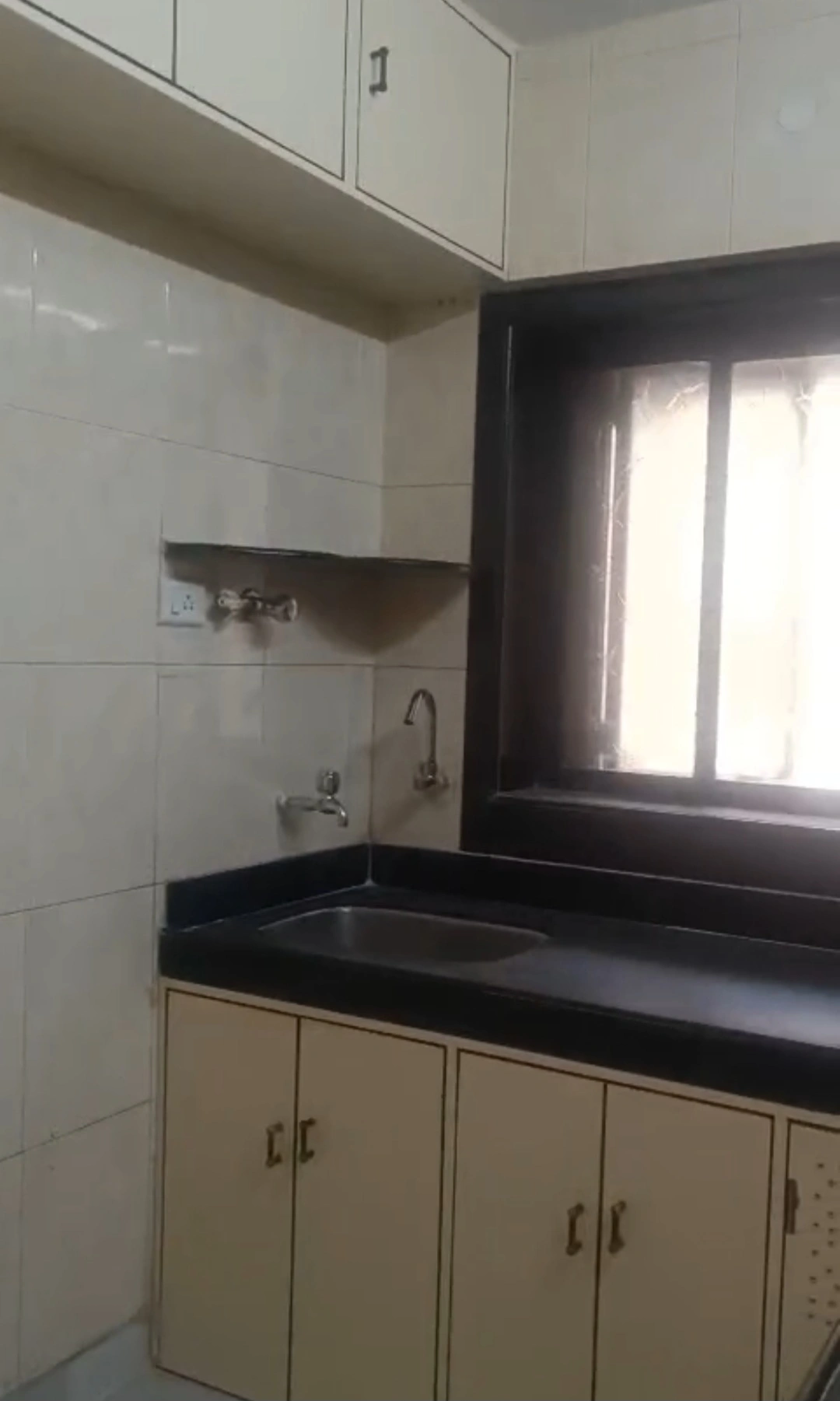 3 BHK Flat for Rent in Royal Samrat Society, Goregaon West