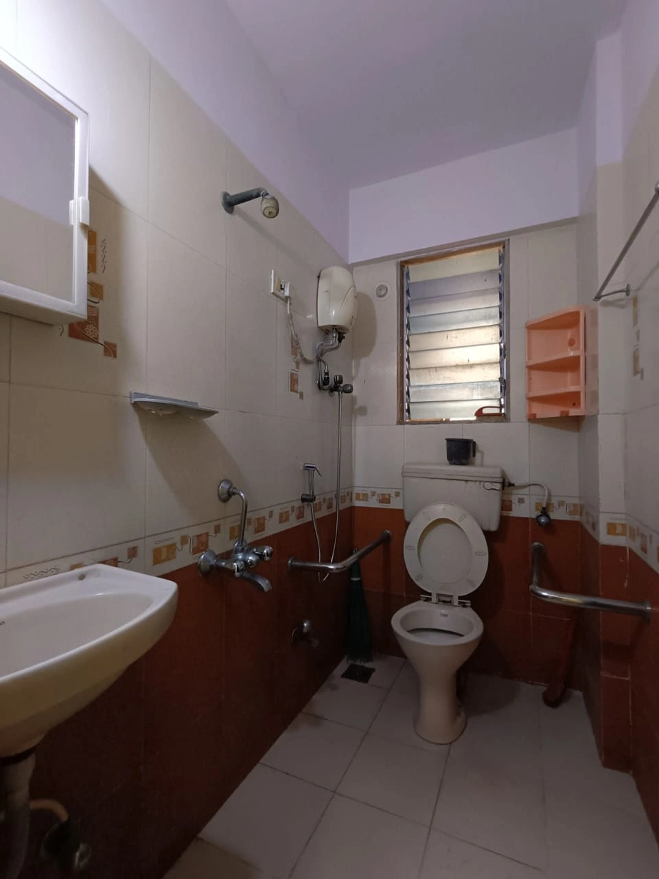 2 BHK Flat for Rent in Galaxy Classic Society, Goregaon West