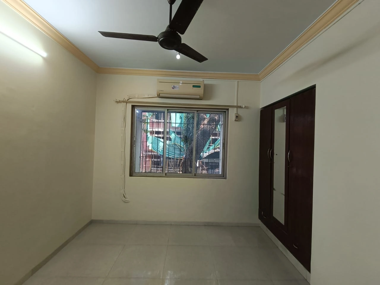 2 BHK Flat for Rent in Galaxy Classic Society, Goregaon West
