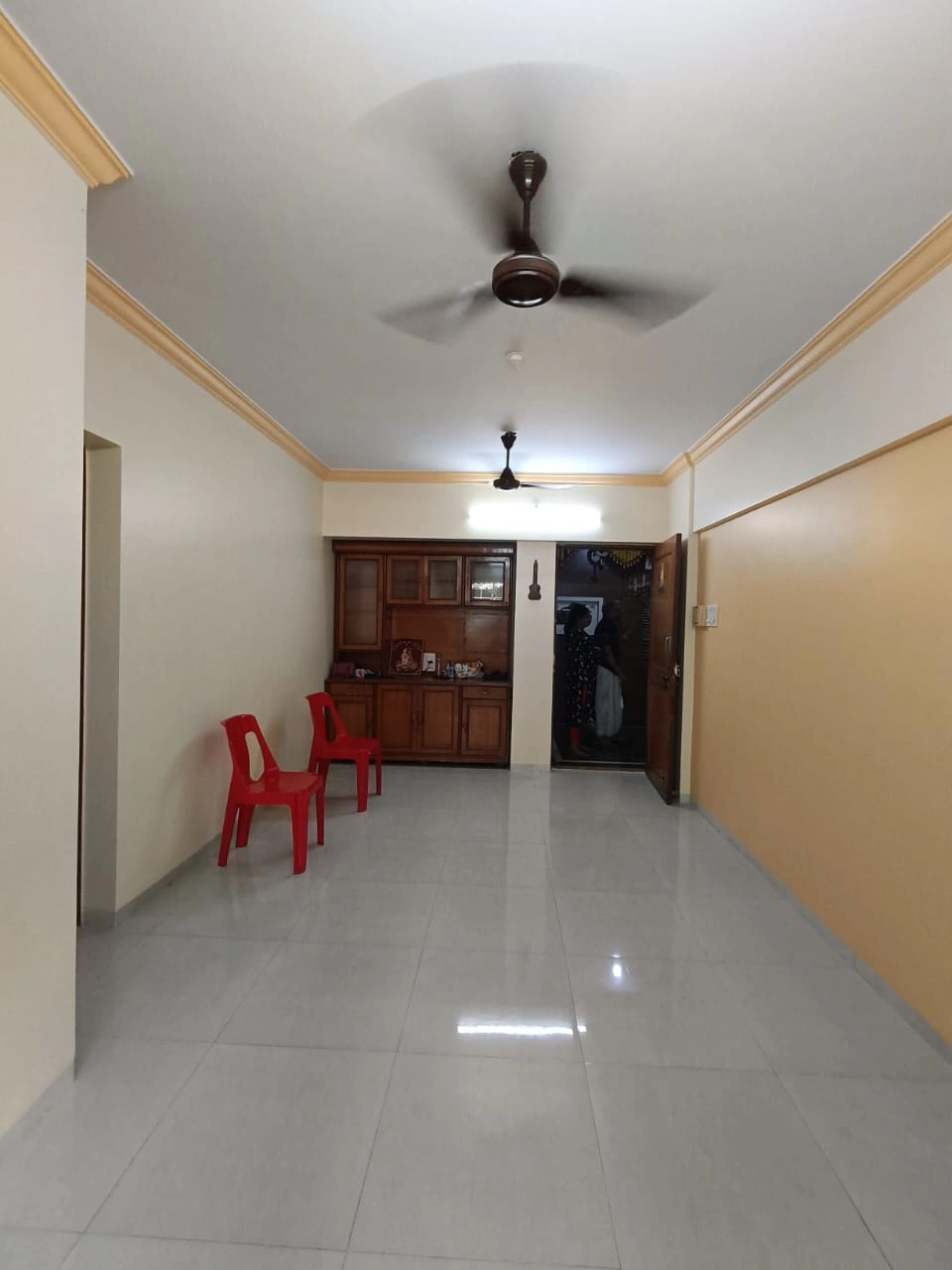 2 BHK Flat for Rent in Galaxy Classic Society, Goregaon West