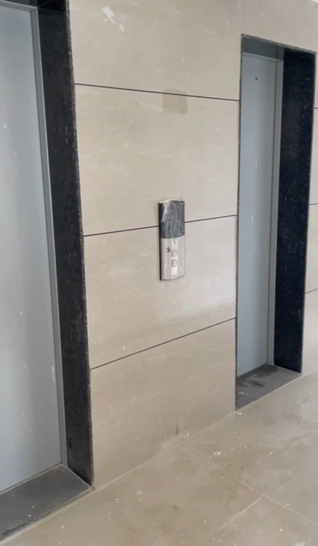 2 BHK Flat for Rent in Aastha Serene Apt, Goregaon West