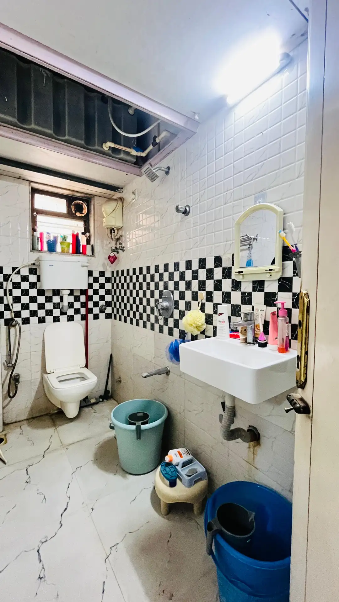 Double Sharing Room Girls only Flat for PG in Nandan Van, Malad East