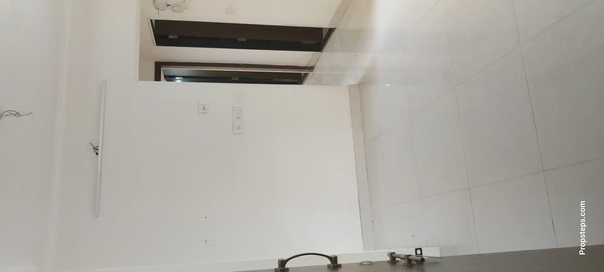 2.5 BHK Flat for Rent in Sethia Link View, Goregaon West
